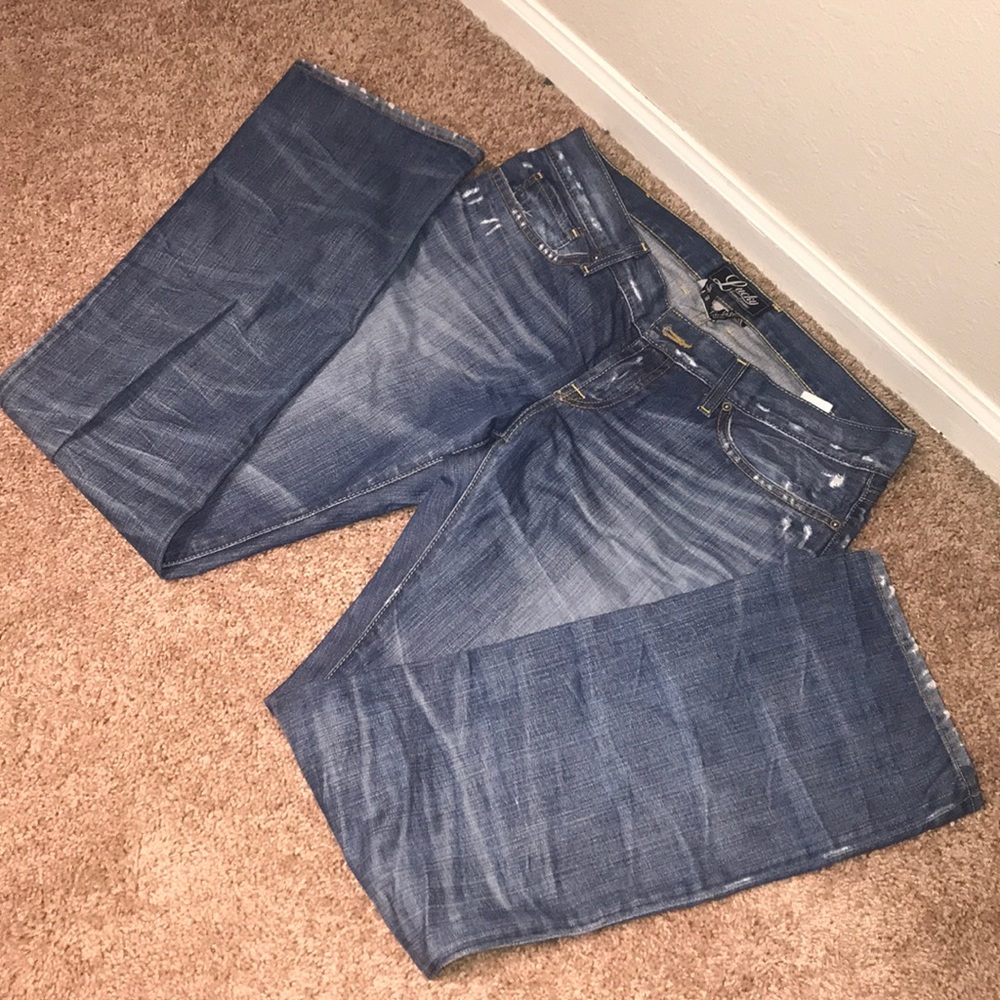 LUCKY JEANS